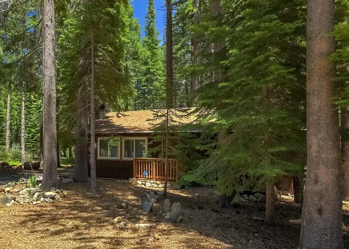 Coziness Cabin - Cute Little Cabin In The Tahoe Woods
